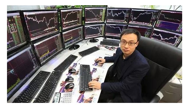 期货交易年赚千万，他公开系统化及短线高频交易构建核心步骤